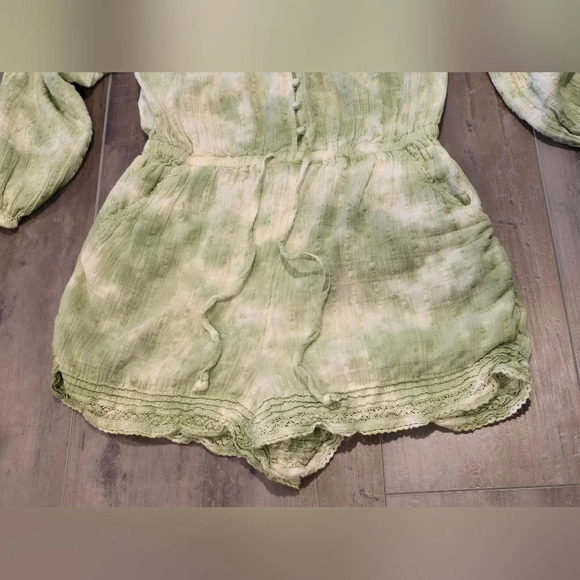 Aerie Tie-Dye Long Sleeve Viscose Blend V Neck Romper Green - Picture 7 of 11